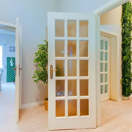 The Garden Centro Storico + Free Parking + Wi-fi Apartmán *