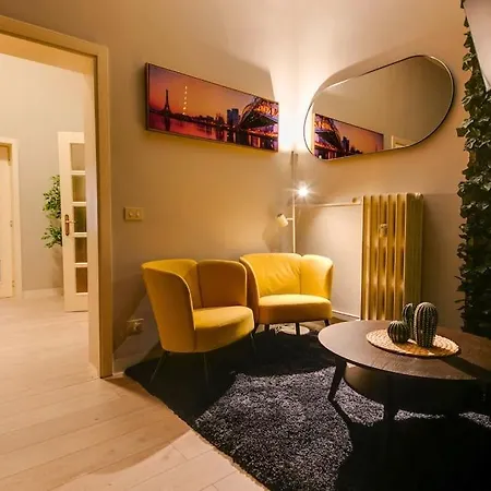 Apartment The Garden Centro Storico + Free Parking + Wi-fi *