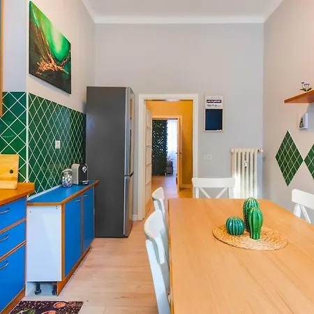 Apartmán The Garden Centro Storico + Free Parking + Wi-fi *