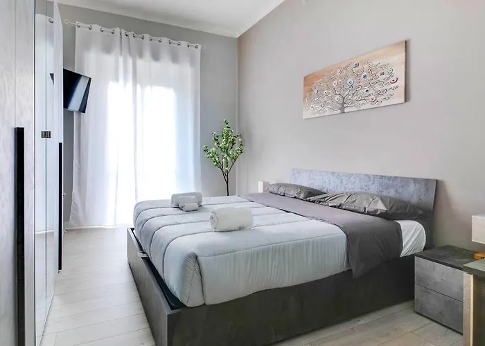 The Garden Centro Storico + Free Parking + Wi-fi Reggio nell'Emilia