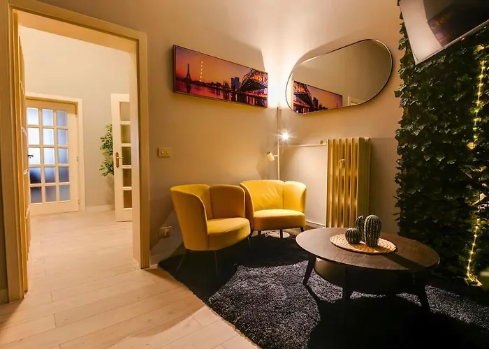 Appartamento [the Garden] Centro Storico + Free Parking + Wi-fi *