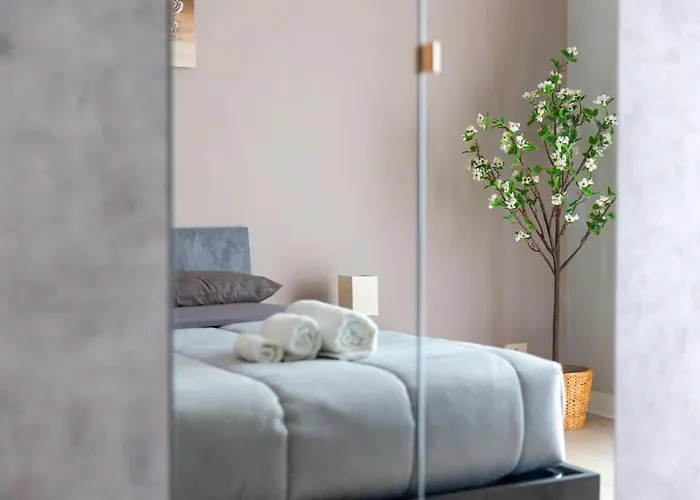 [the Garden] Centro Storico + Free Parking + Wi-fi Reggio nell'Emilia