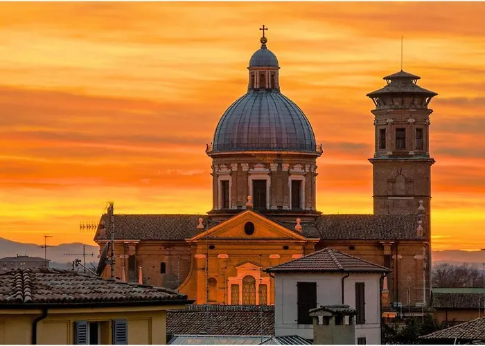 Appartamento [the Garden] Centro Storico + Free Parking + Wi-fi