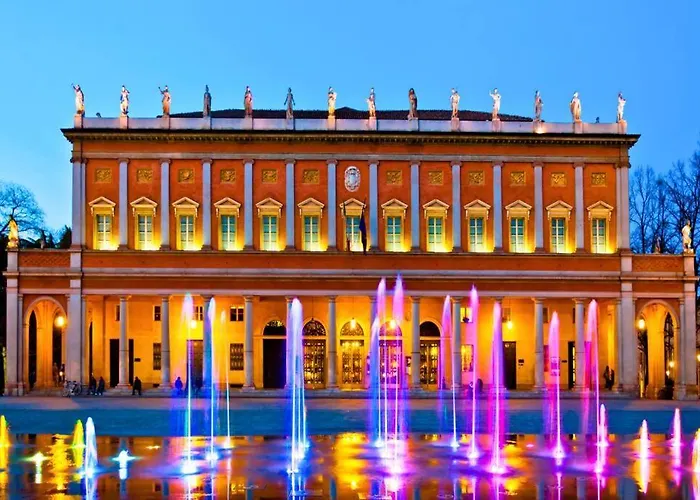 The Garden Centro Storico + Free Parking + Wi-fi Reggio nell'Emilia